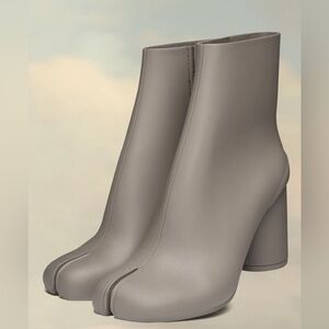 Maison Margiela Tabi Rubber Boots